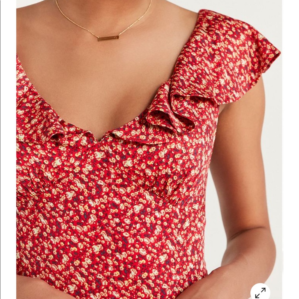 Daisy May red floral dress - Picture 5 of 9